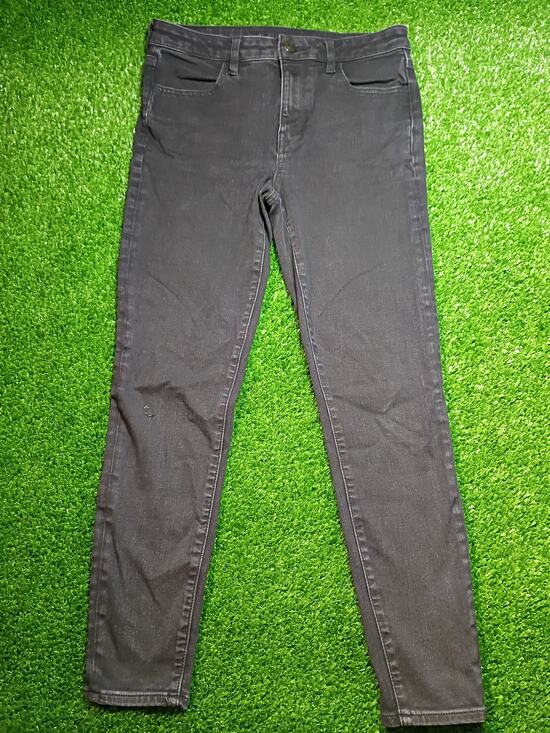 American Eagle Outfitters Denim - American Eagle Outfitters Black Regular Fit Jeans Size 8 Jeans
